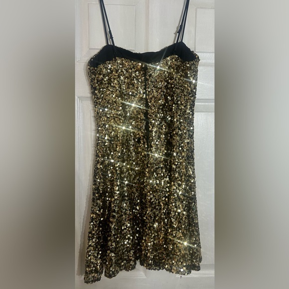 B Darlin women’s size S/M sequined mini dress. EUC. Worn once. No flaws. - Picture 4 of 7